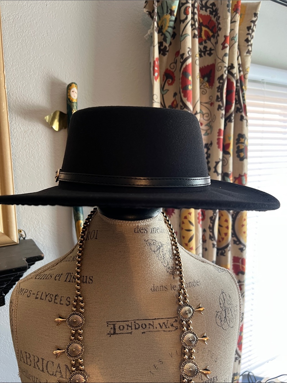 Black Wide-Brim Wool Rancher Hat with Leather Band - Picture 2 of 3